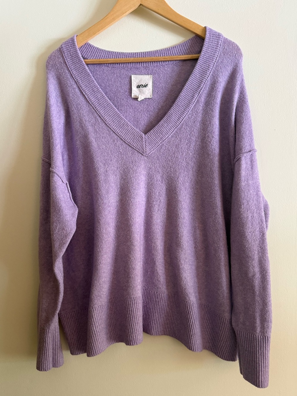 aerie Unreal Oversized Purple V-Neck Sweater Slouchy Lilac Pullover Sweater L
